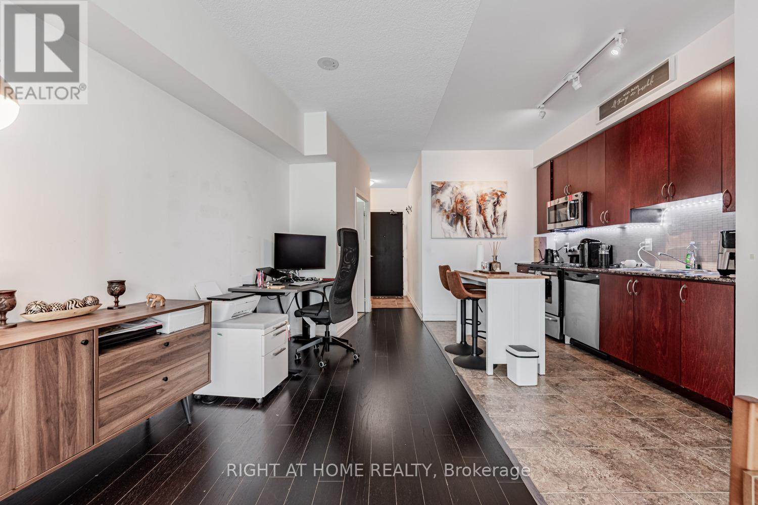 #3206 223 WEBB DRIVE - 14