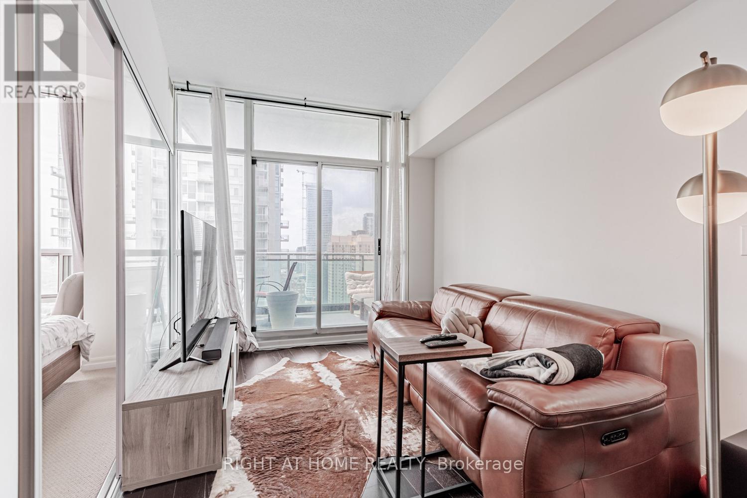 #3206 223 WEBB DRIVE - 15