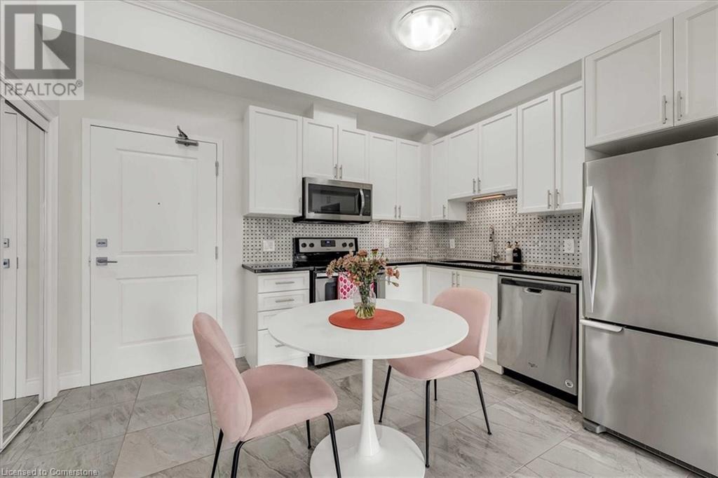 Photo 18 of 2486 Old Bronte Road Unit 819, Oakville ON