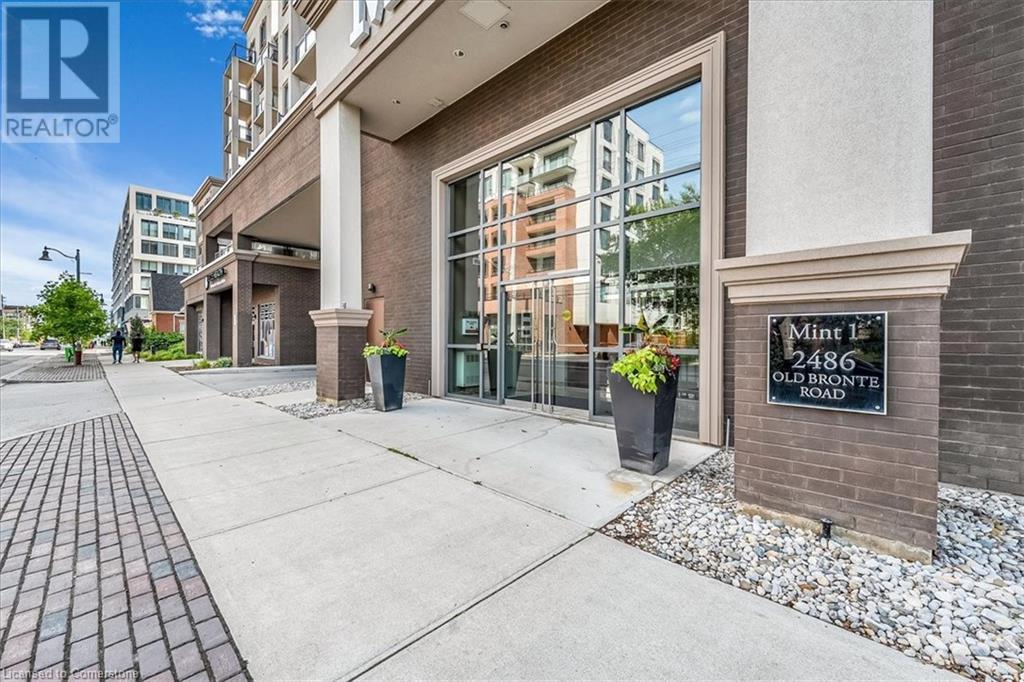 Photo 11 of 2486 Old Bronte Road Unit 819, Oakville ON