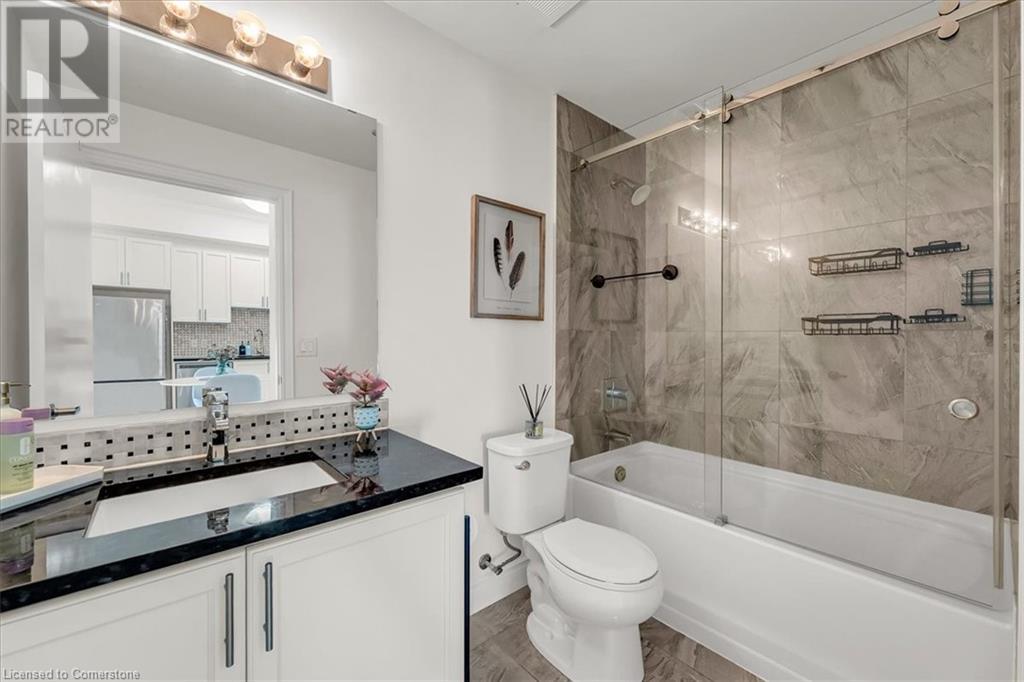 Photo 13 of 2486 Old Bronte Road Unit 819, Oakville ON