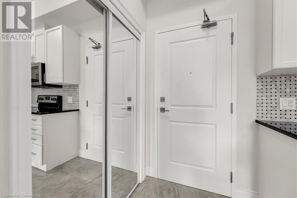 Photo 4 of 2486 Old Bronte Road Unit 819, Oakville ON
