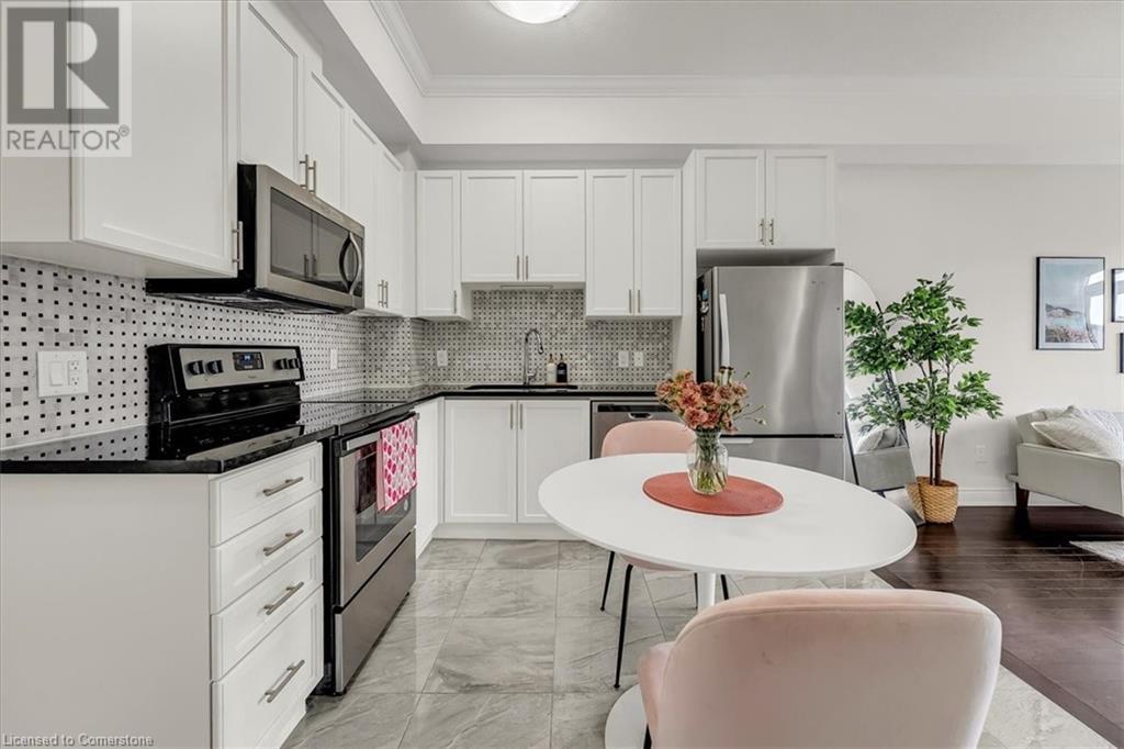 Photo 6 of 2486 Old Bronte Road Unit 819, Oakville ON