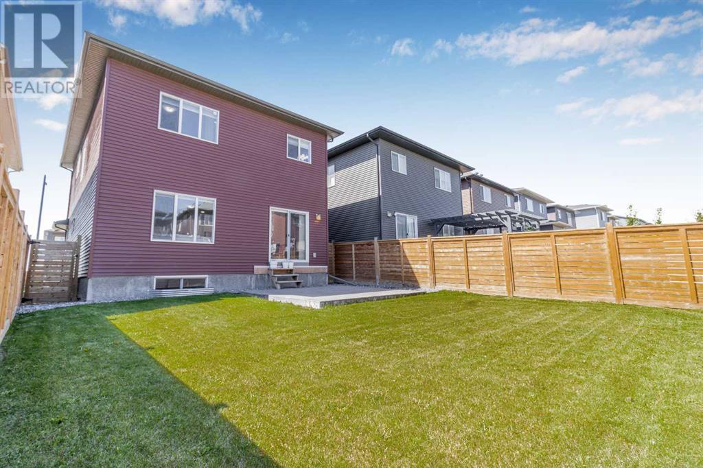 Photo 39 of 1036 Chinook Gate Heath Sw, Airdrie AB
