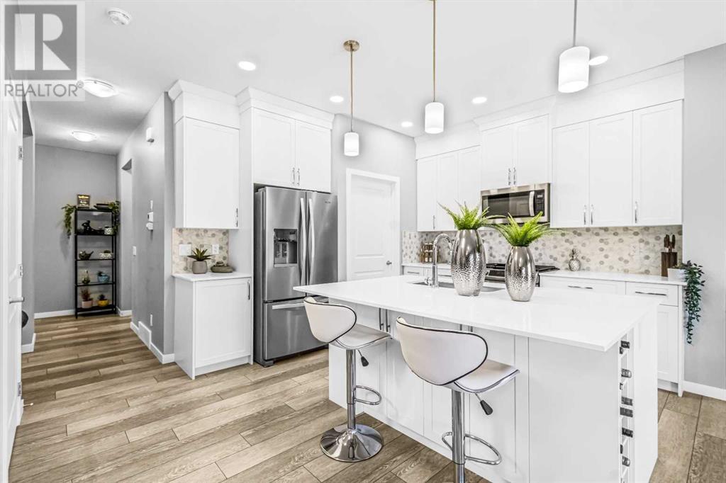 Photo 6 of 1036 Chinook Gate Heath Sw, Airdrie AB