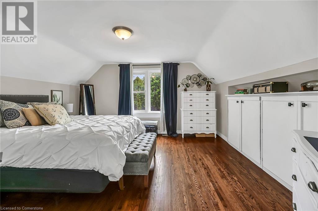 Photo 6 of 435 East 42nd Street, Hamilton ON