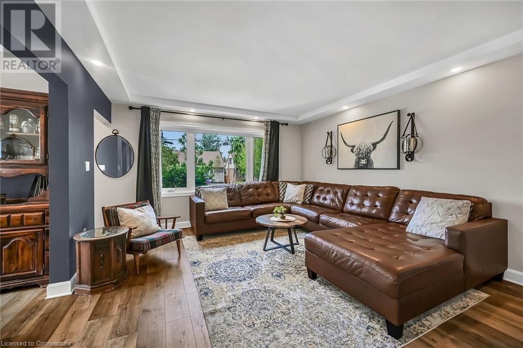Photo 9 of 435 East 42nd Street, Hamilton ON