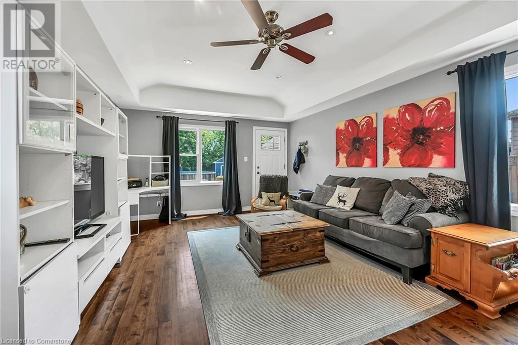 Photo 13 of 435 East 42nd Street, Hamilton ON
