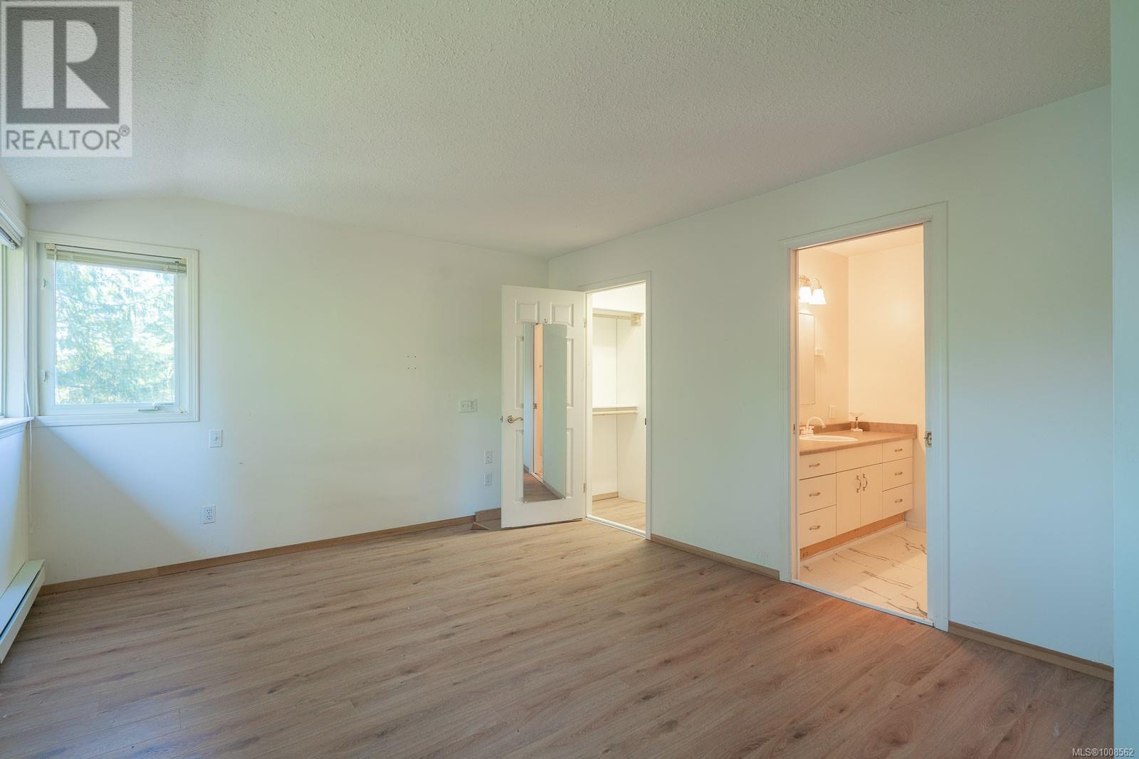 Photo 32 of 300 304 Deer Rd, Lake Cowichan BC