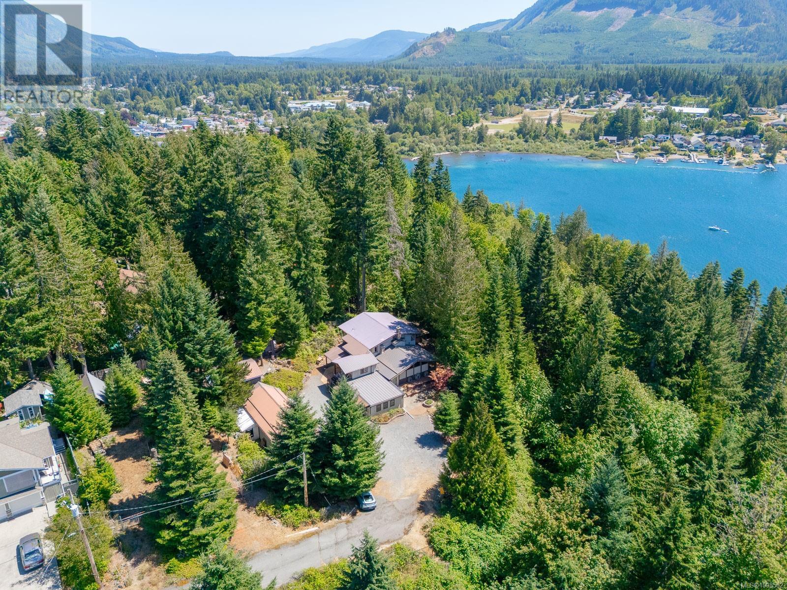 Photo 17 of 300 304 Deer Rd, Lake Cowichan BC