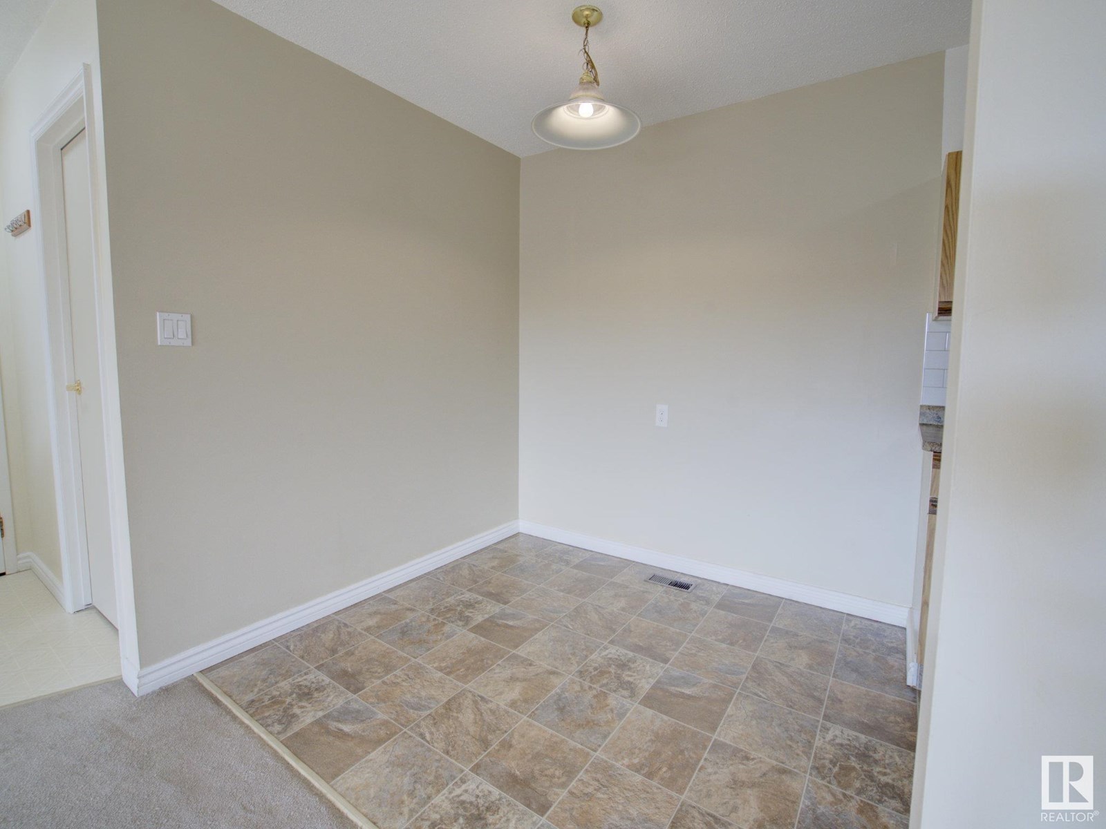 Photo 24 of 304 41 Akins Drive, St Albert AB