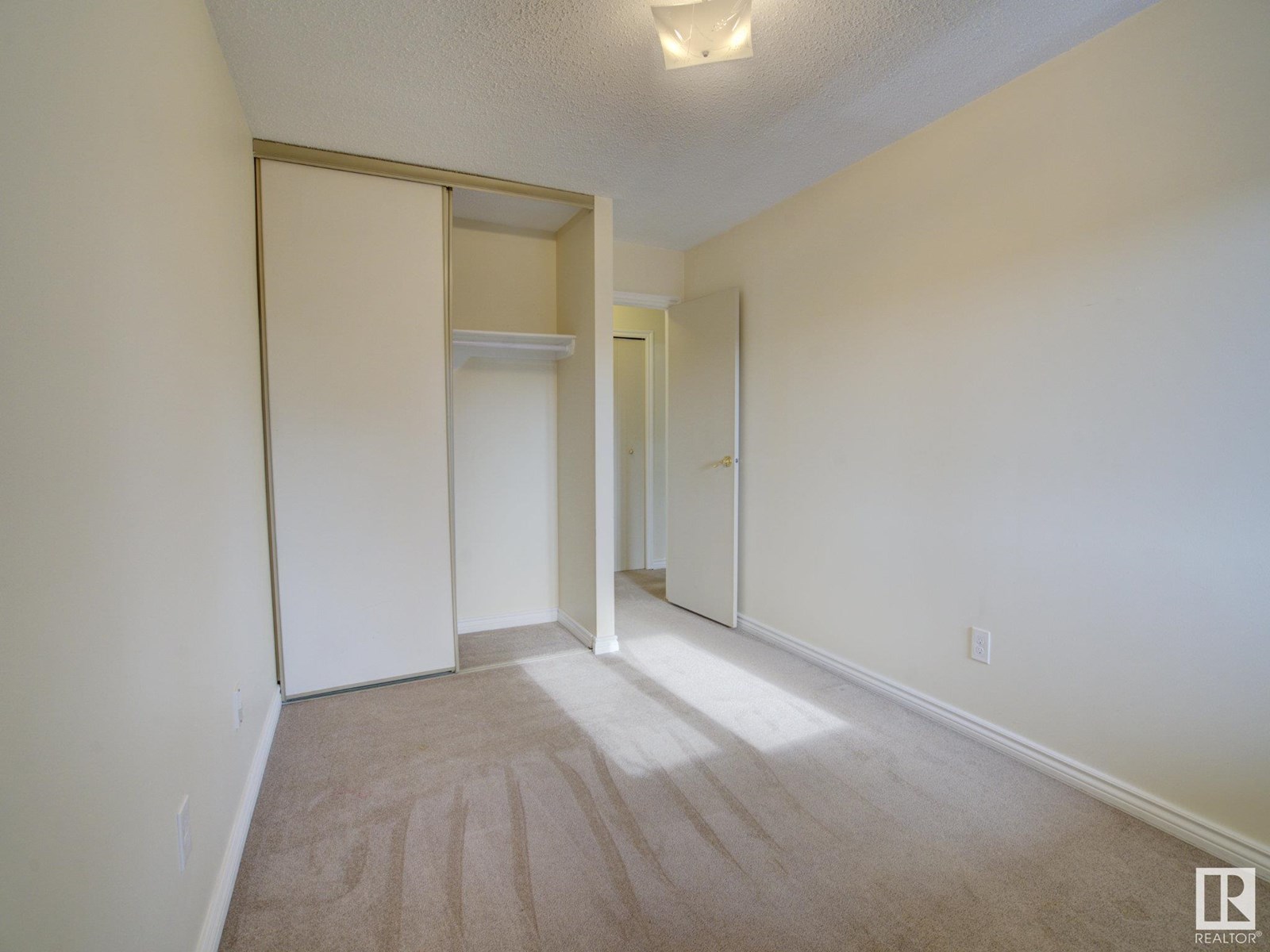 Photo 9 of 304 41 Akins Drive, St Albert AB