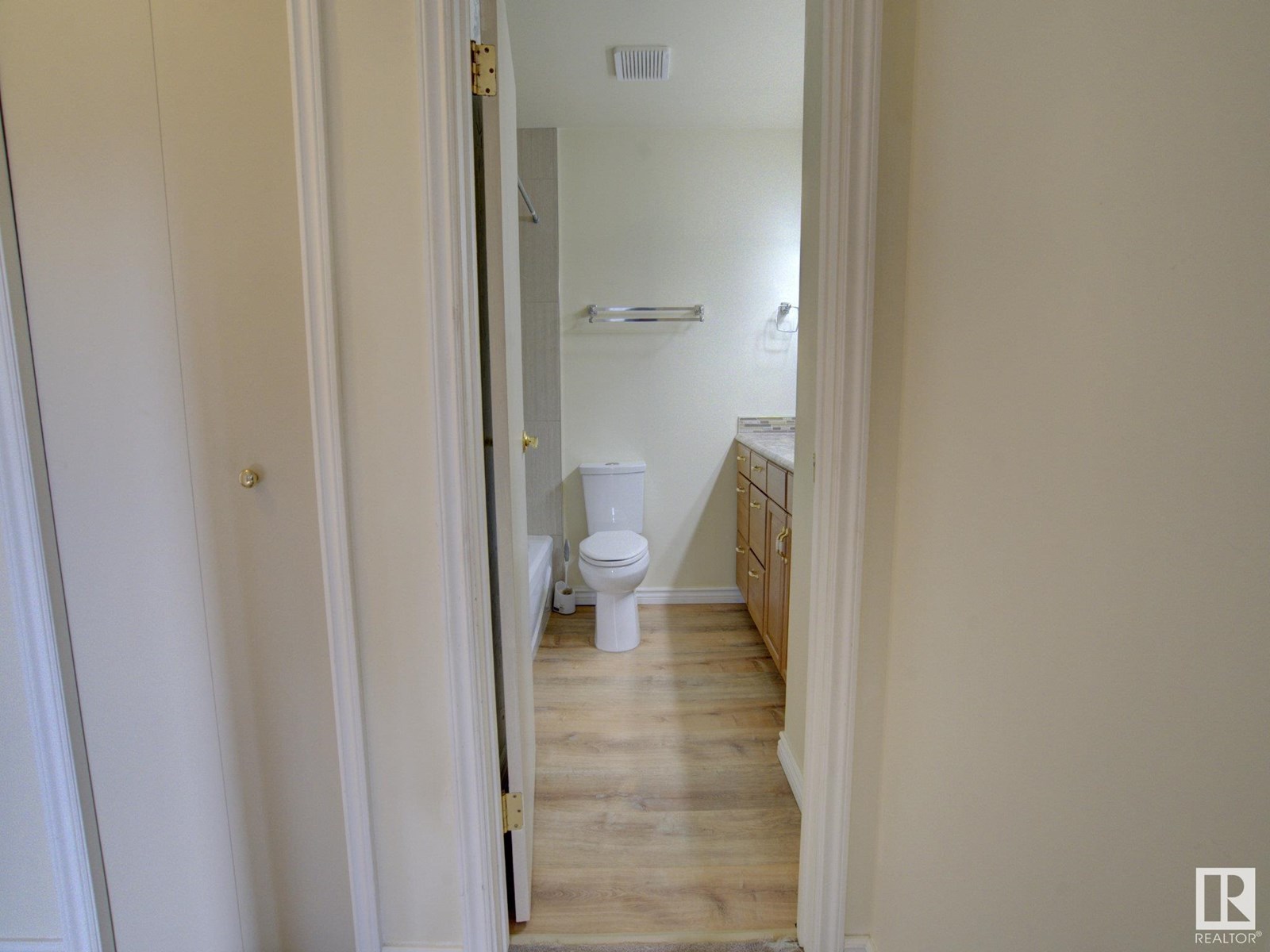 Photo 36 of 304 41 Akins Drive, St Albert AB