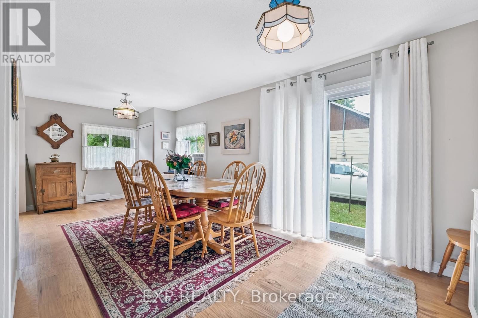 Photo 9 of 77 Seventh Street, Brock ON