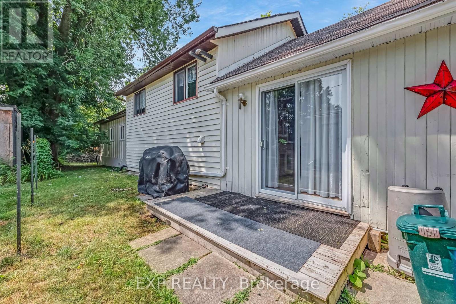 Photo 25 of 77 Seventh Street, Brock ON
