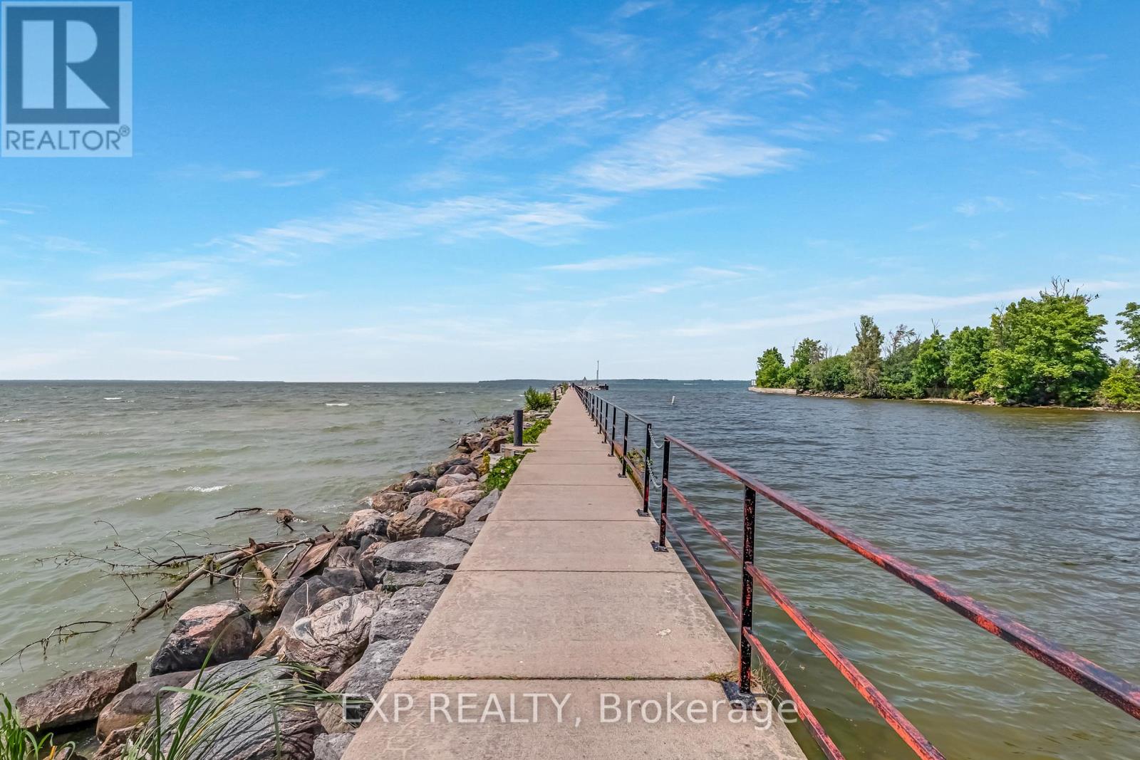 Photo 32 of 77 Seventh Street, Brock ON