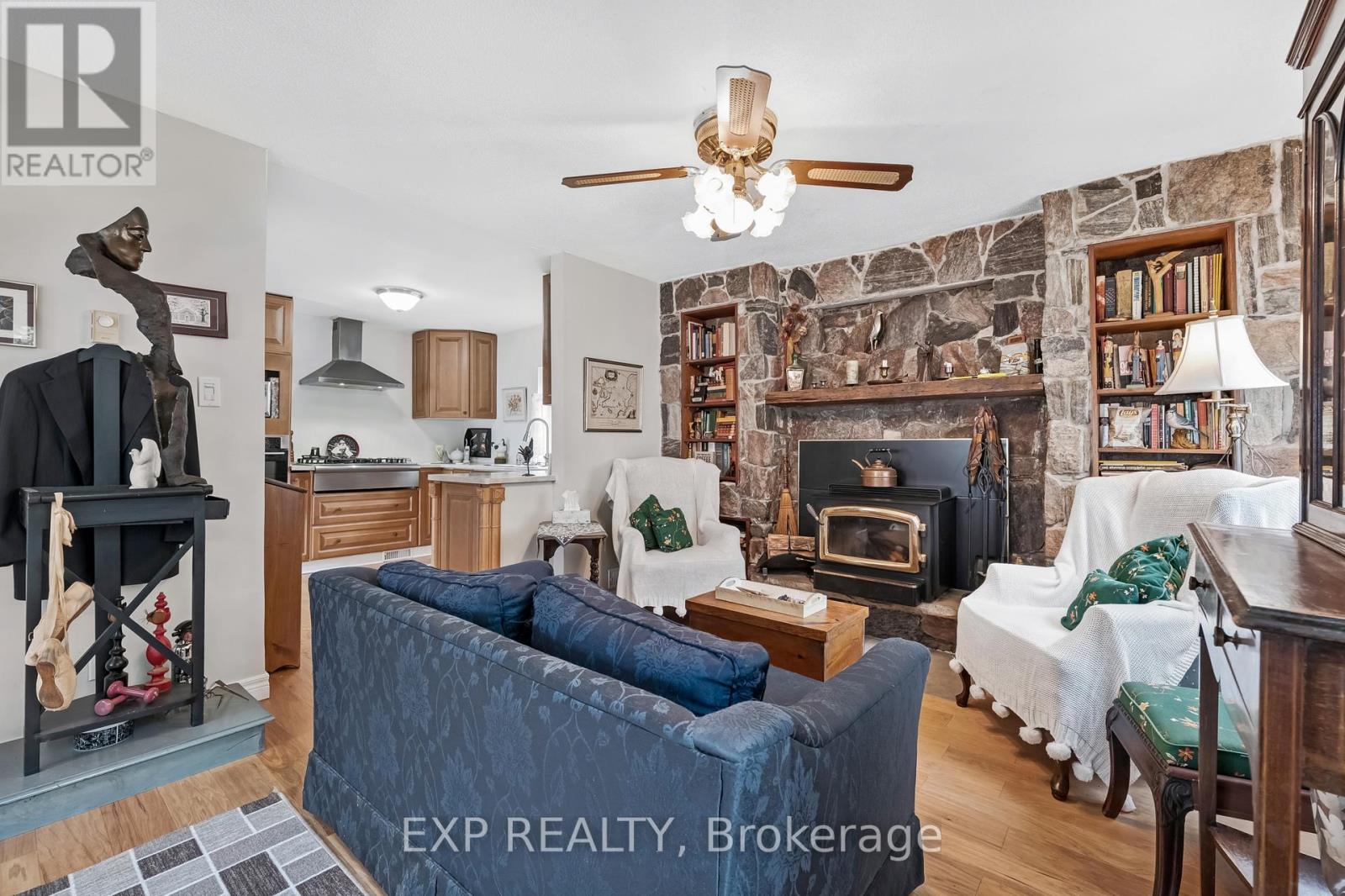 Photo 44 of 77 Seventh Street, Brock ON