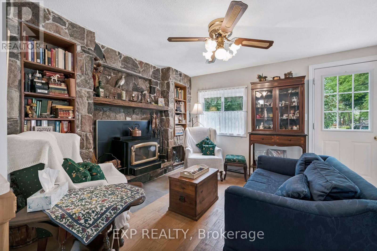 Photo 12 of 77 Seventh Street, Brock ON