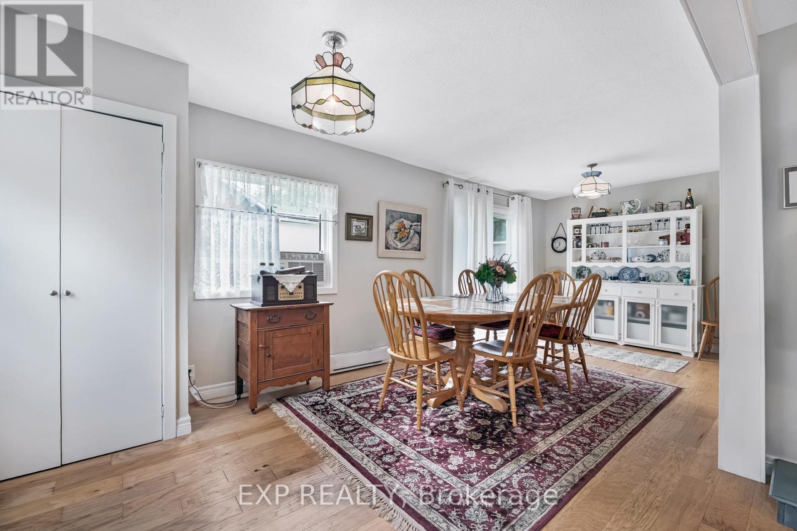 Photo 21 of 77 Seventh Street, Brock ON