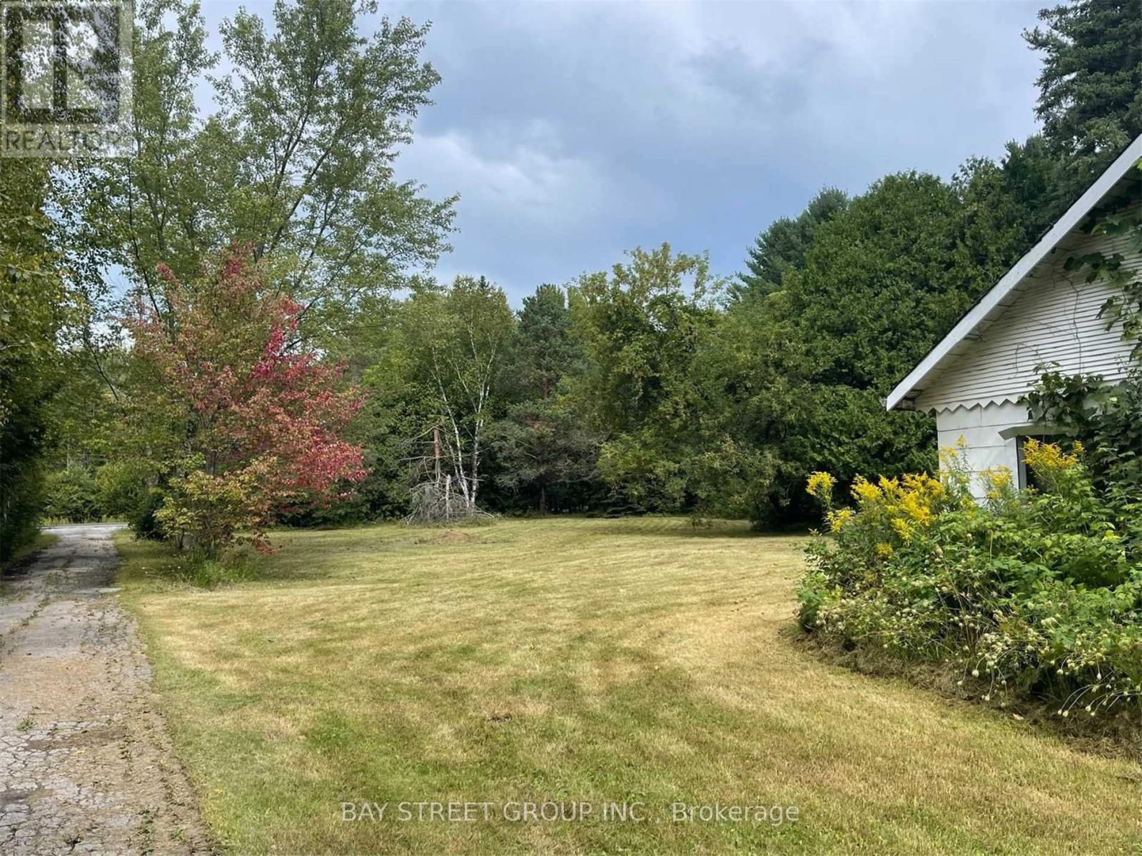 Photo 17 of 8869 Old Homestead Road, Georgina ON