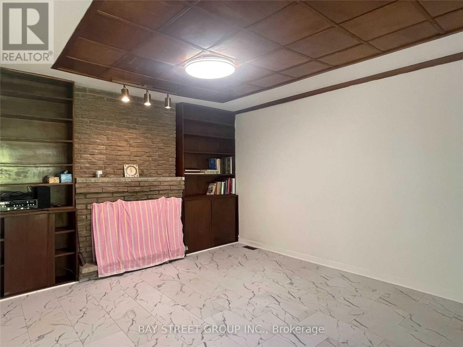 Photo 12 of 8869 Old Homestead Road, Georgina ON