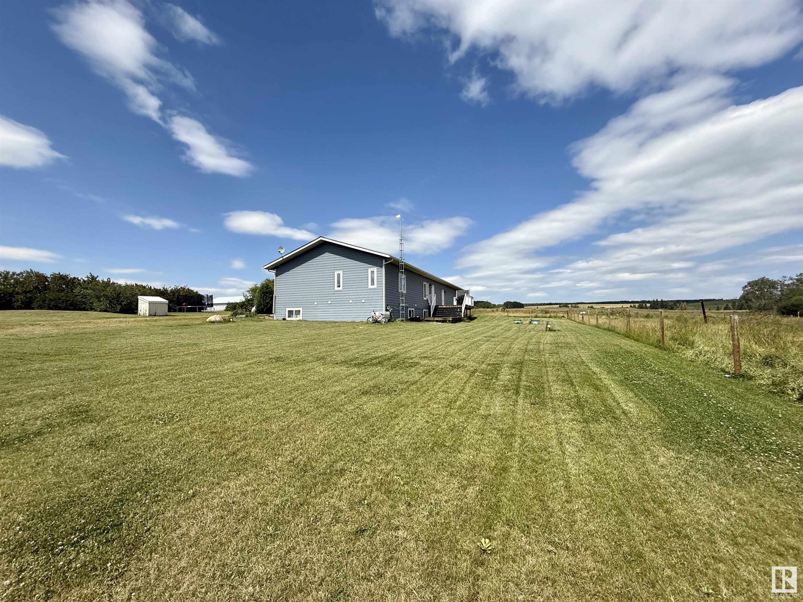 Photo 34 of Sw 28 54 11 W 4, Rural Two Hills County AB