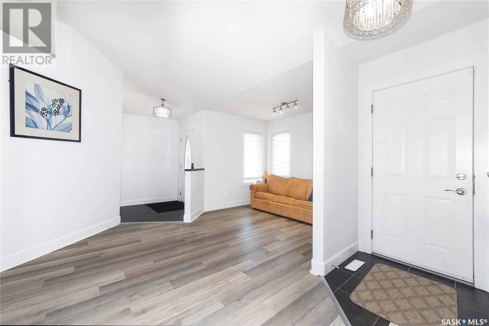 Photo 6 of 506 Allwood Manor, Saskatoon SK