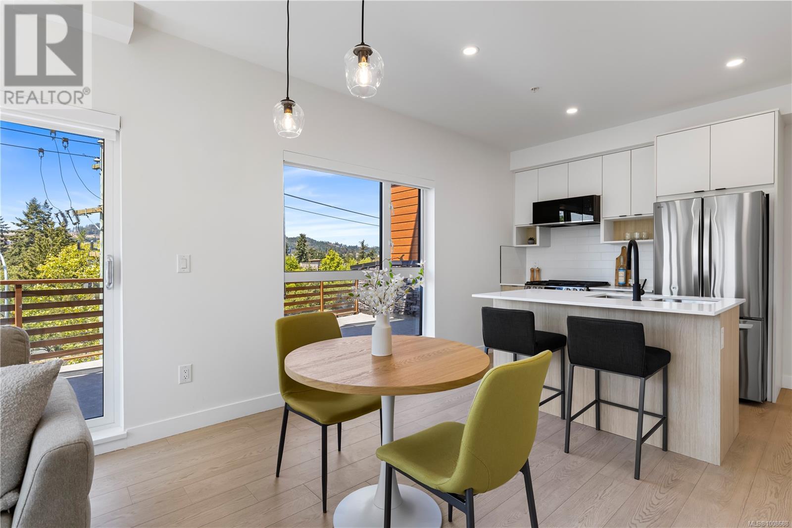 Photo 8 of 501 2629 Millstream Rd, Langford BC
