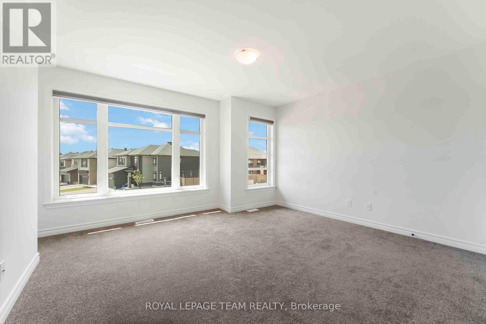 Photo 3 of 1010 Brian Good Avenue, Ottawa ON