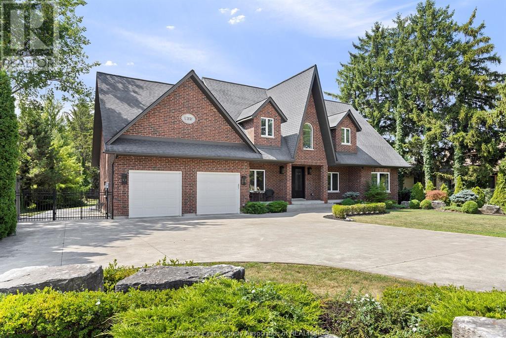 Photo 28 of 499 Old Tecumseh, Lakeshore ON