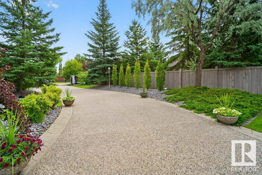 Photo 60 of 1128 119 St Nw, Edmonton AB