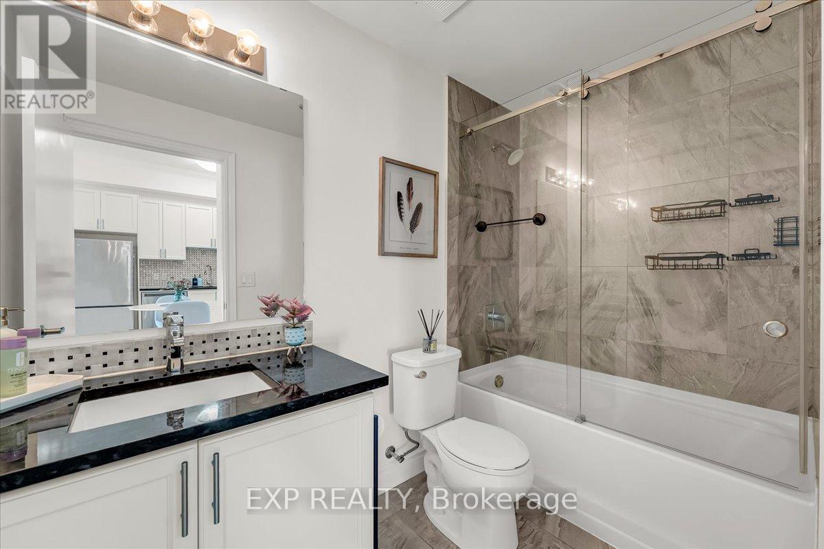Photo 4 of 819 2486 Old Bronte Road, Oakville ON