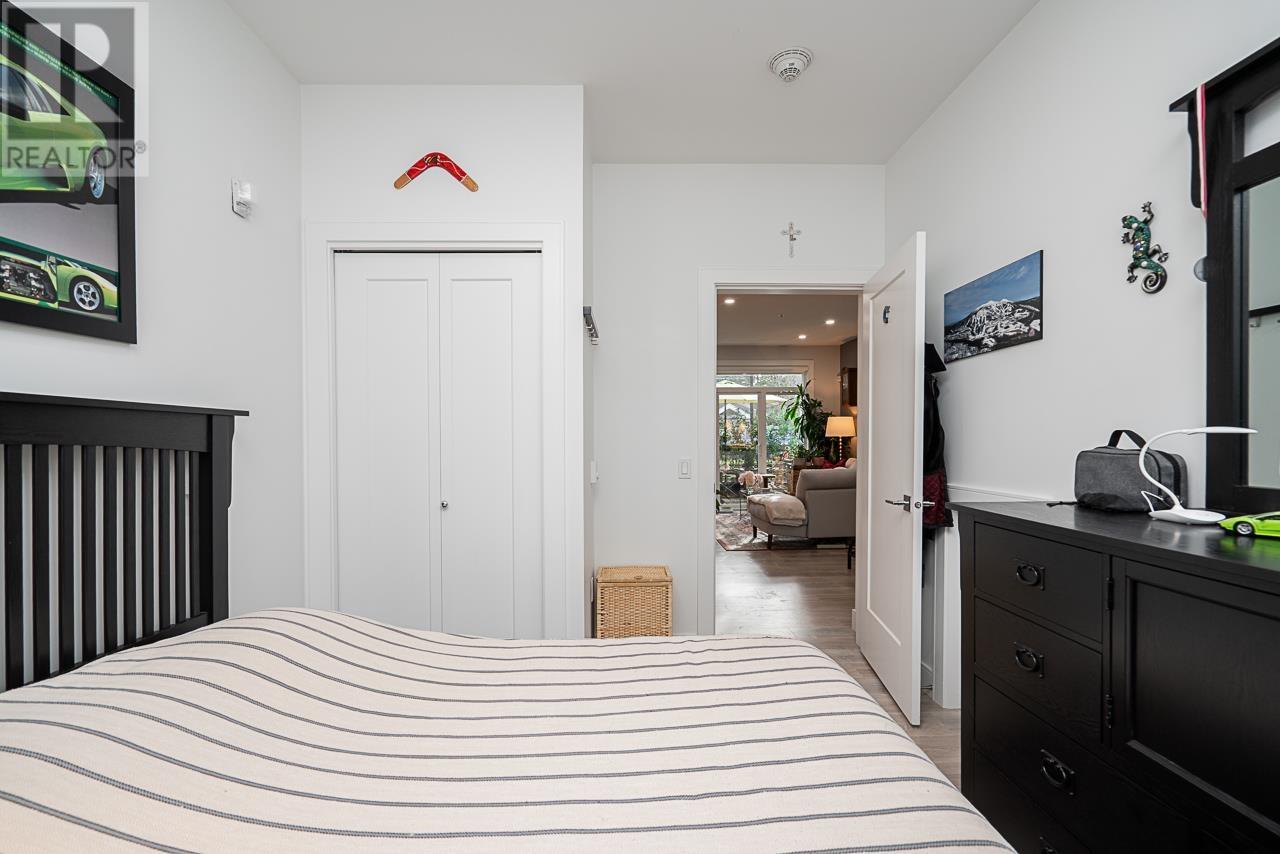 Photo 22 of 103 7131 17 Avenue, Burnaby BC