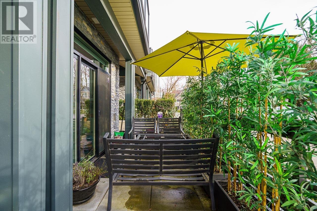 Photo 30 of 103 7131 17 Avenue, Burnaby BC