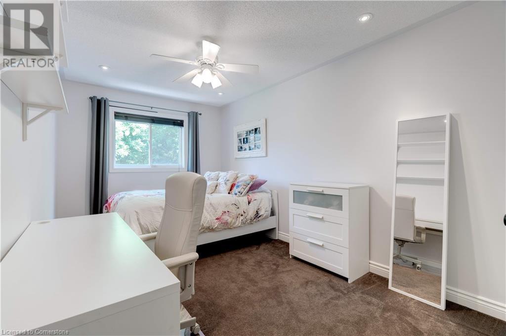 Photo 20 of 2151 Walkers Line Unit 19, Burlington ON