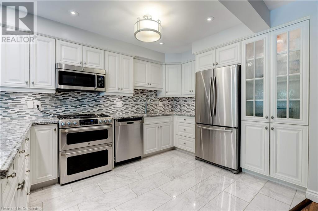 Photo 6 of 2151 Walkers Line Unit 19, Burlington ON