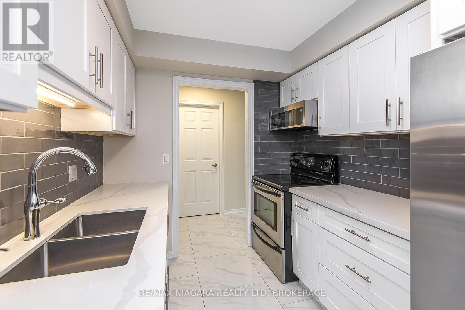 Photo 14 of 1 1616 Pelham Street, Pelham ON