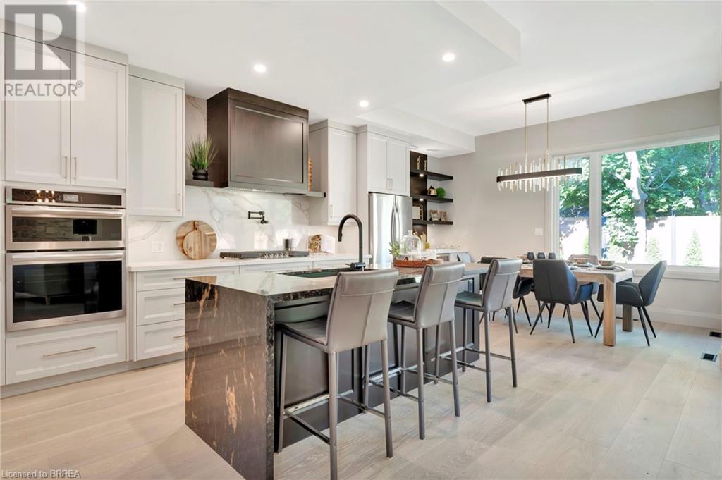 Photo 3 of 157 Parkside Drive, Brantford ON