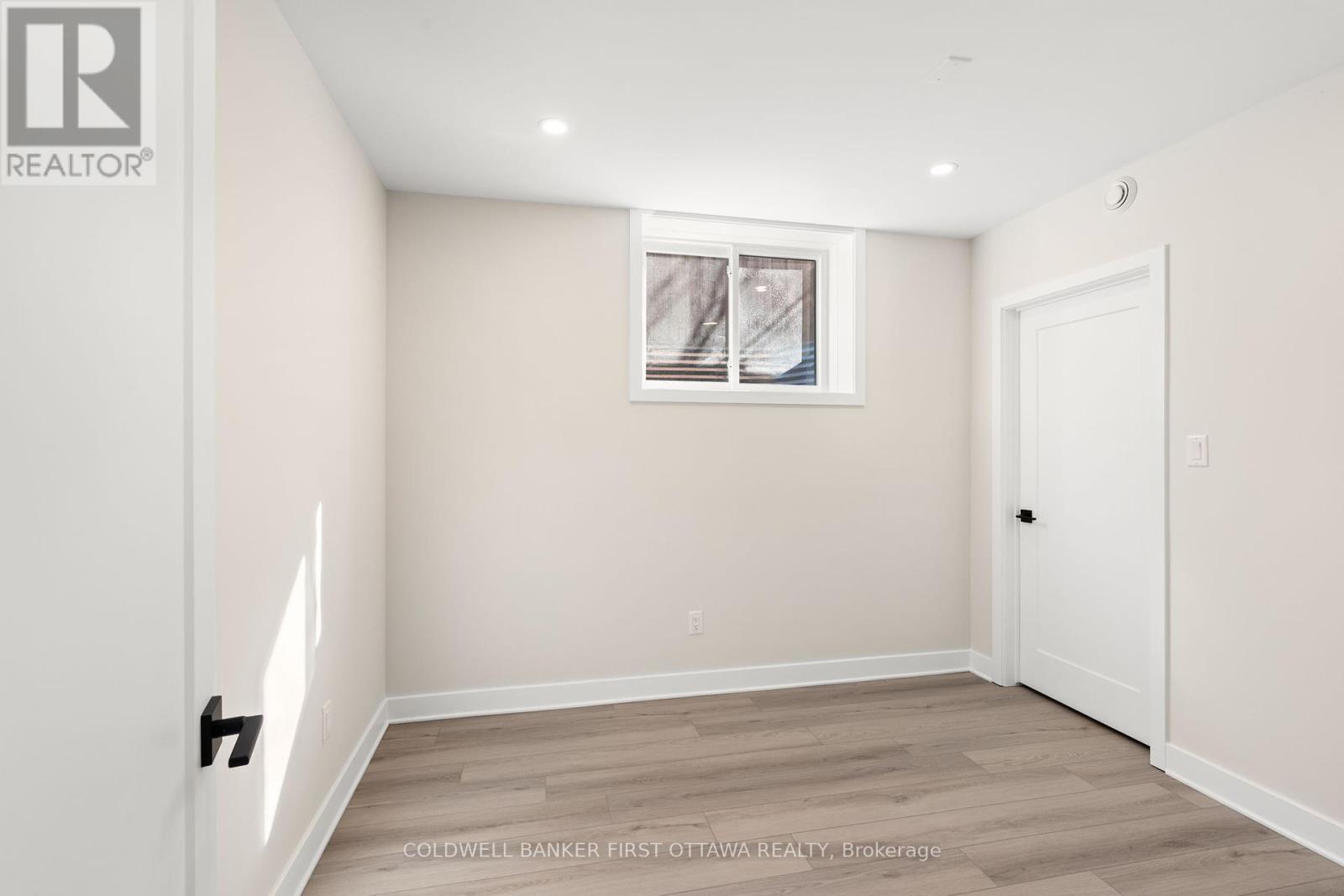 Photo 12 of B 279 Enclave Walk, Ottawa ON