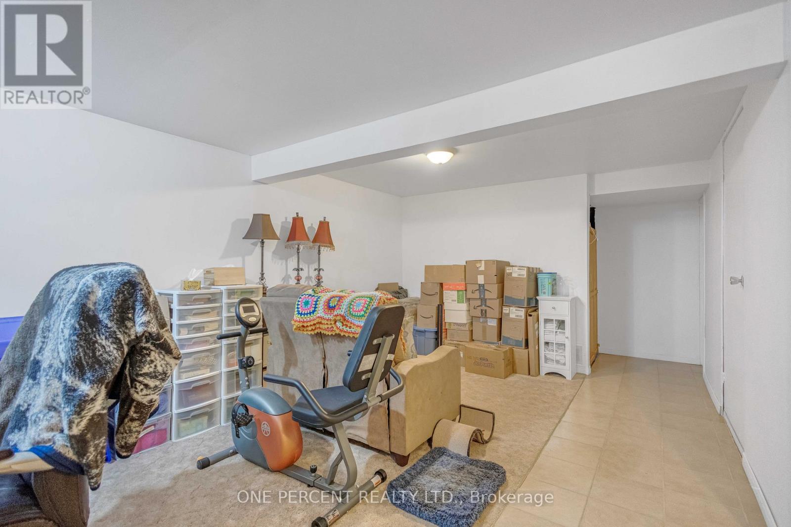 Photo 17 of 40 215 Glamis Road, Cambridge ON