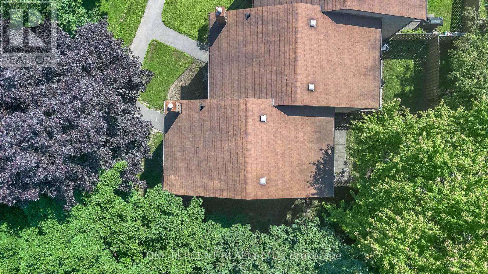 Photo 32 of 40 215 Glamis Road, Cambridge ON