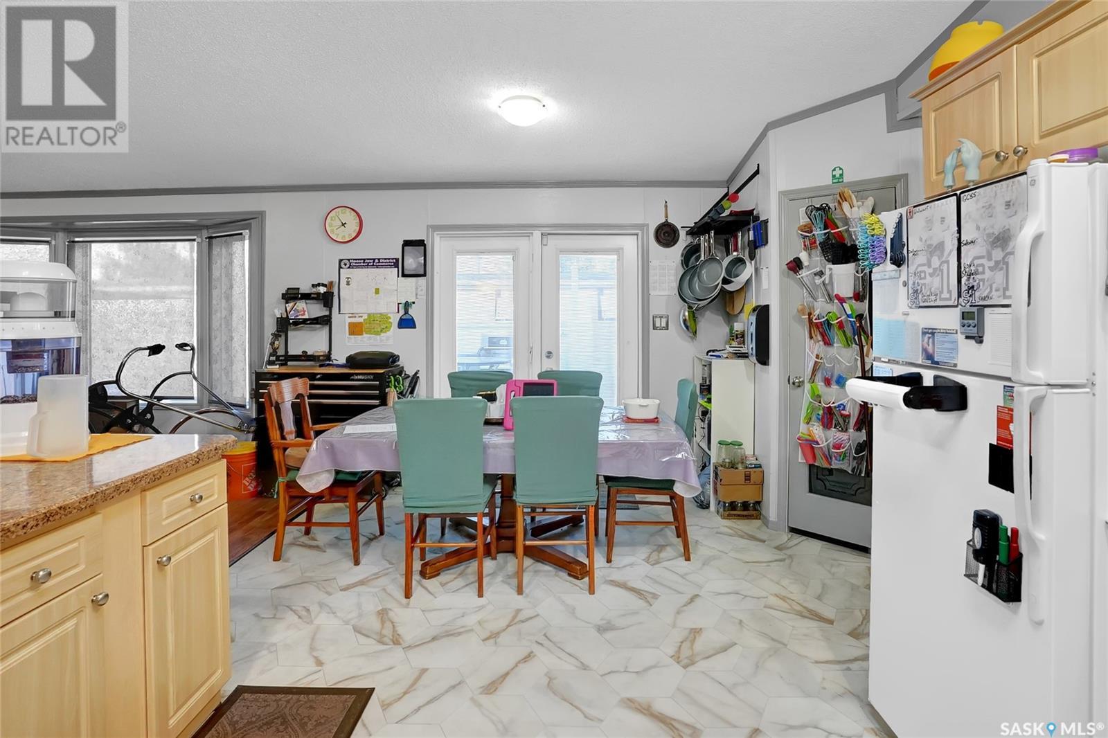 Photo 20 of F 2 1455 9th Avenue Ne, Moose Jaw SK