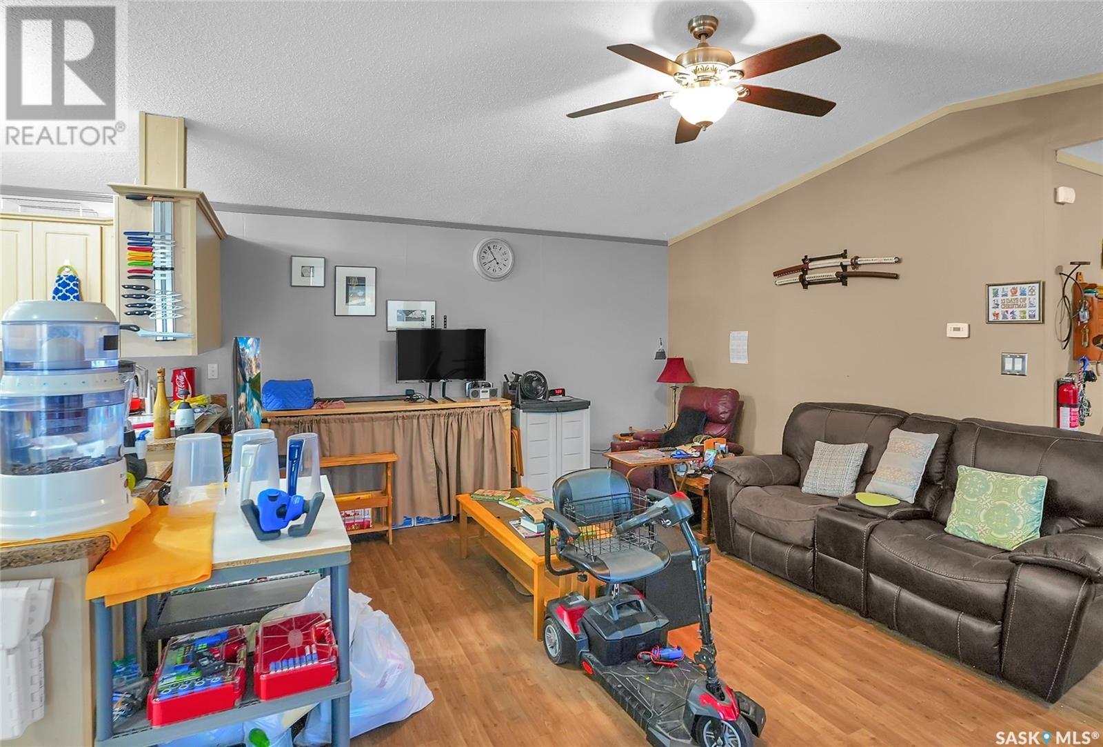 Photo 17 of F 2 1455 9th Avenue Ne, Moose Jaw SK
