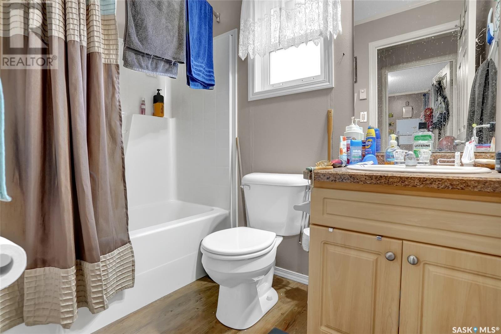 Photo 6 of F 2 1455 9th Avenue Ne, Moose Jaw SK