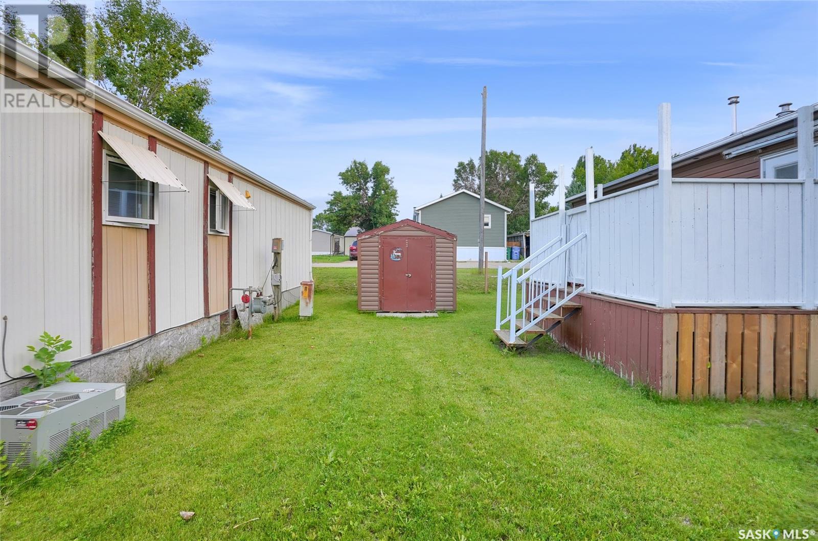 Photo 8 of F 2 1455 9th Avenue Ne, Moose Jaw SK