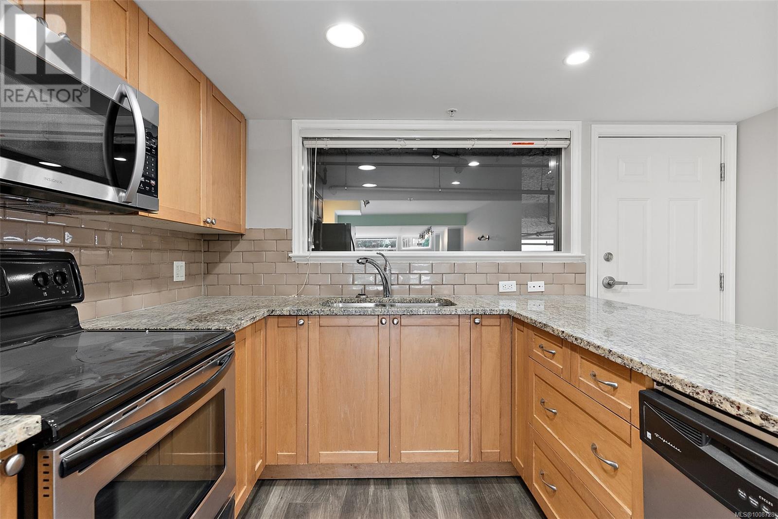 Photo 9 of 106 866 Goldstream Ave, Langford BC