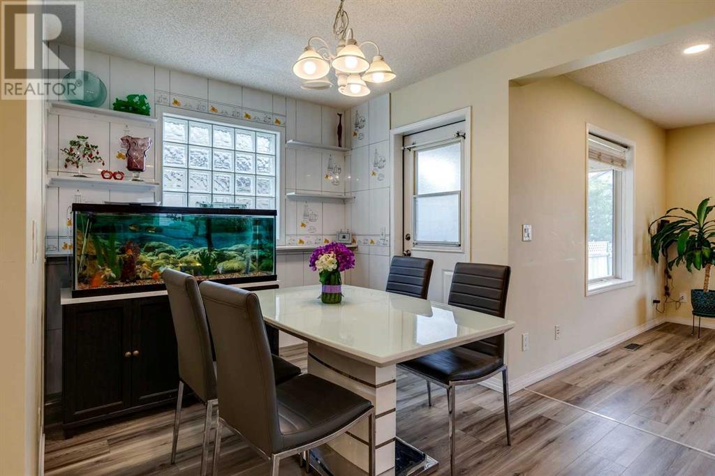 Photo 20 of 47 Erin Grove Se, Calgary AB