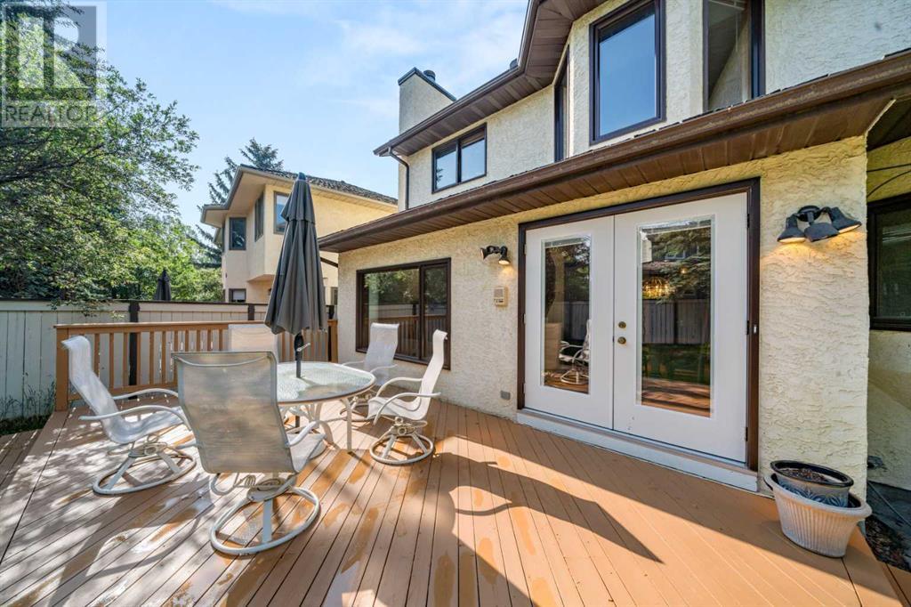 Single Family House for Sale in  Woodbriar Place SW Woodbine Calgary 