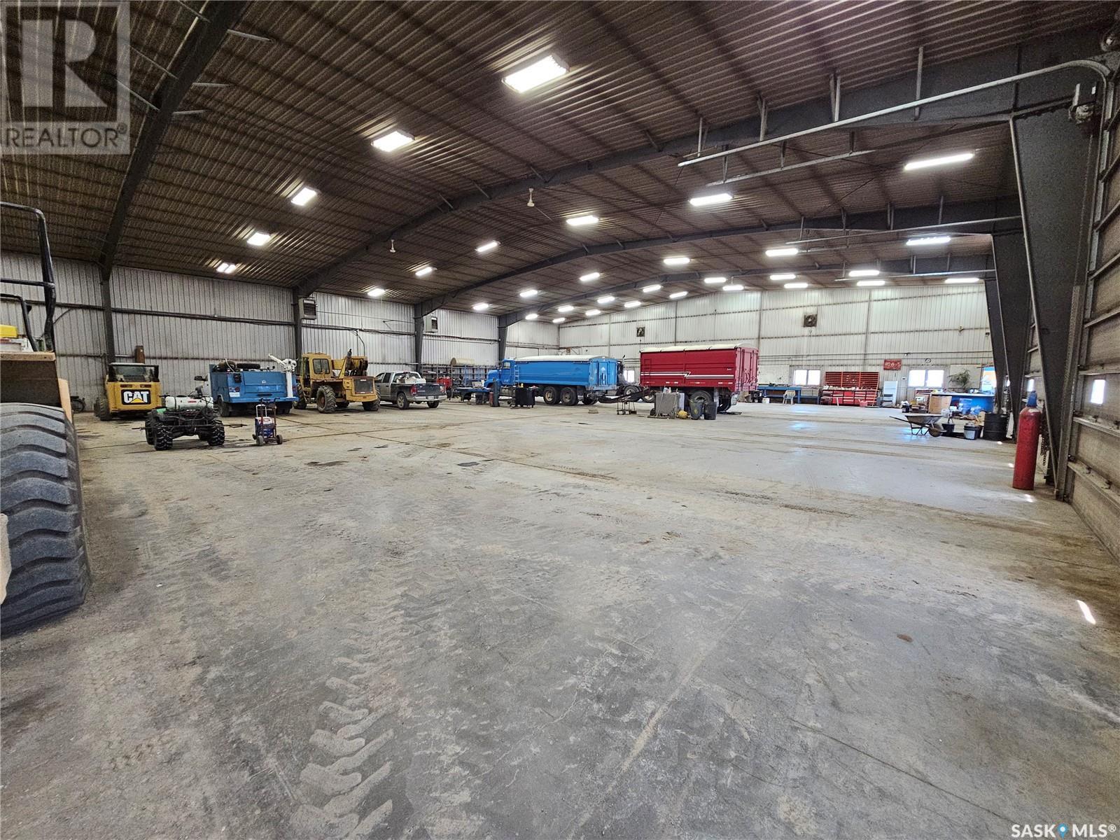 Carlyle Contracting Buildings & Land — photo 14