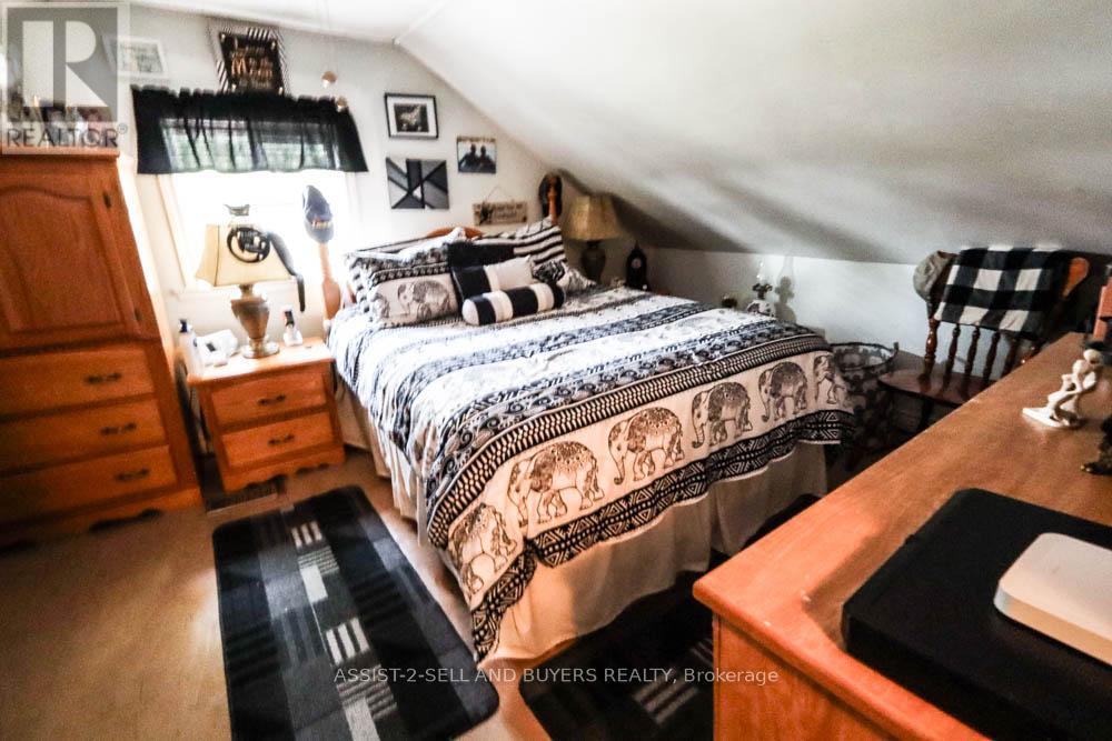 Photo 14 of 23 Monroe Avenue, Cornwall ON